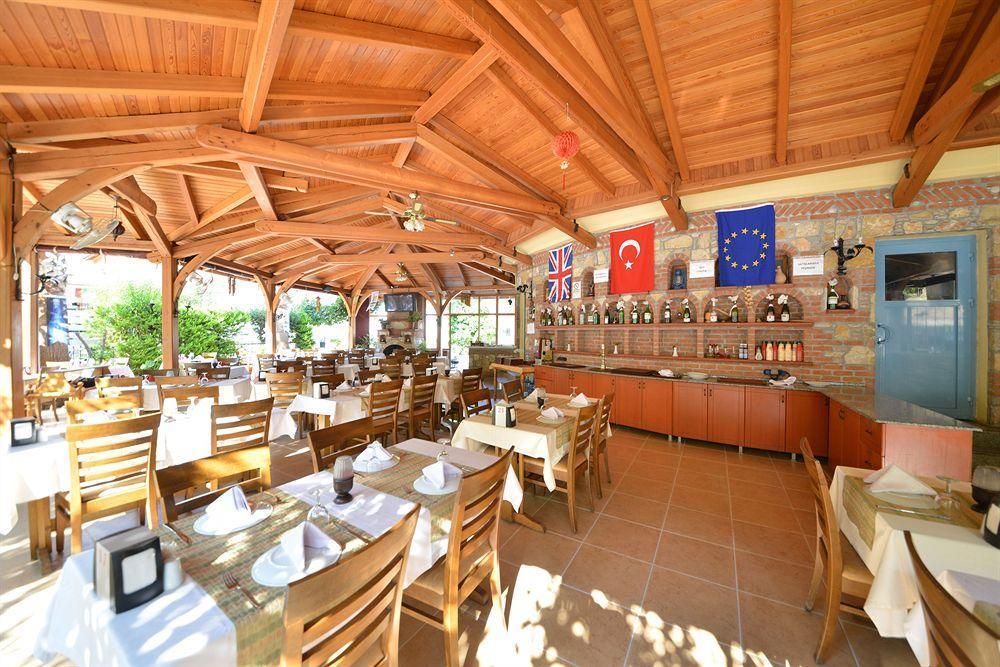 Montebello Deluxe Отель 3*
